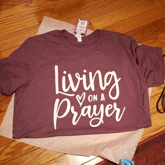 Southern Sass Tops - Southern Sass ladies tee nwt size L